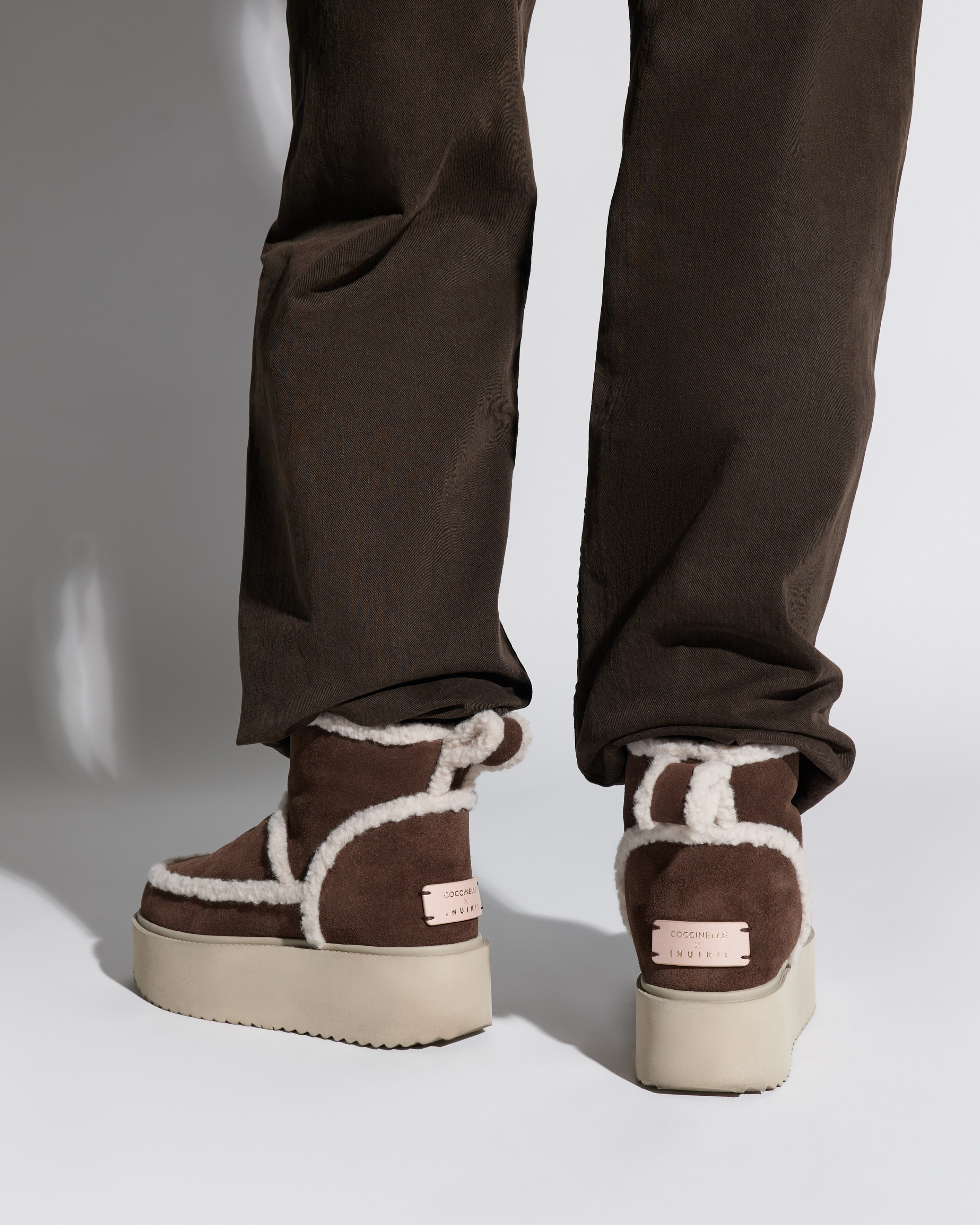 COCCINELLE x INUIKII Classic Low Shearling